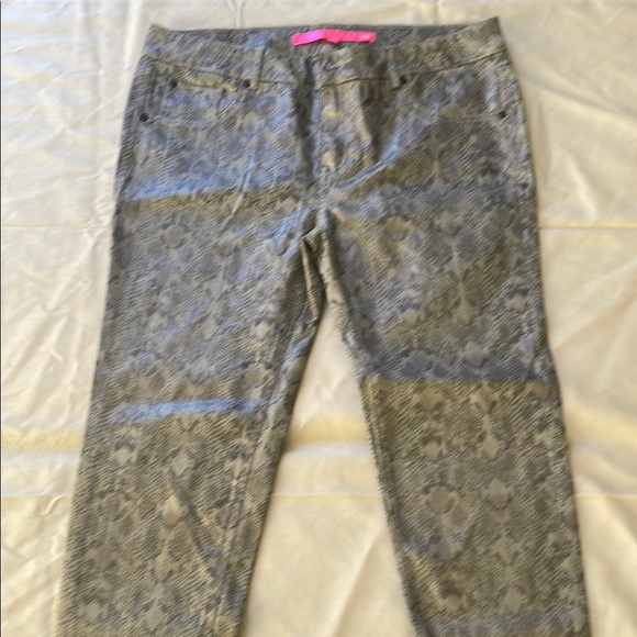 Tinseltown Snake Print jeans matalic sheen , never worn . - Picture 2 of 10